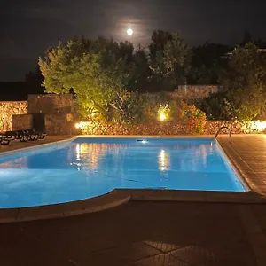 Hotel Villaggio Ristorante Pizzeria Museo Tanit