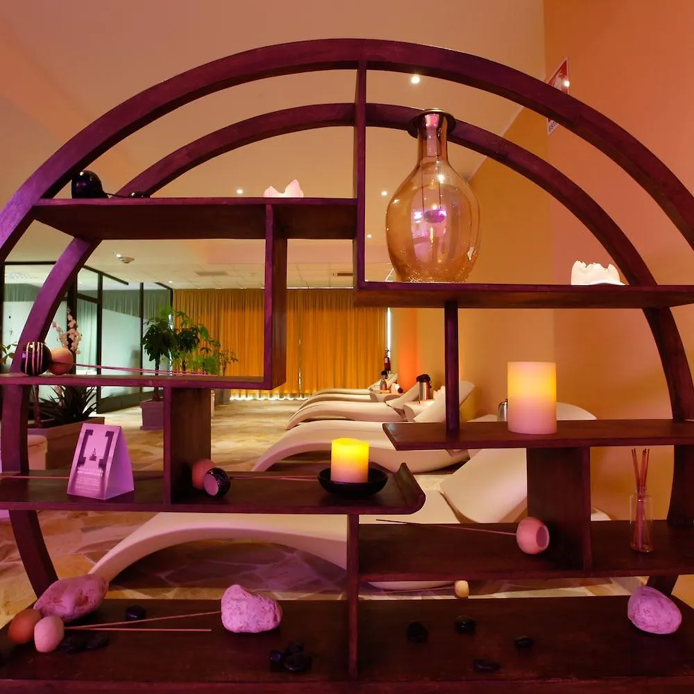 Lu' Hotel Carbonia 4*,