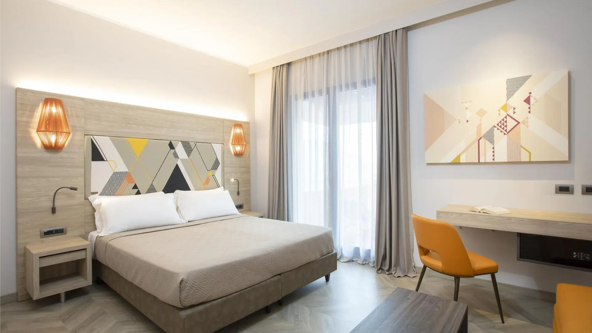Lu' Hotel Carbonia 4*,